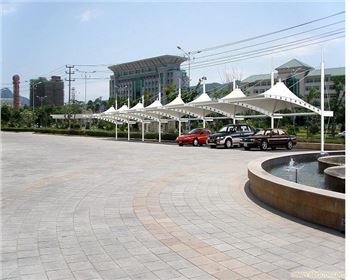 膜結(jié)構(gòu)停車棚遇熱時應(yīng)當(dāng)采用的積極主動防范措施